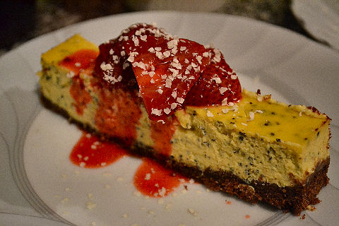 Passionfruit cheesecake