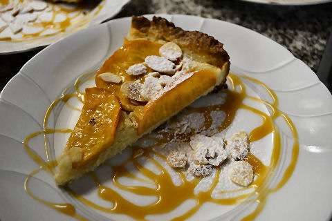 Persimmon tart