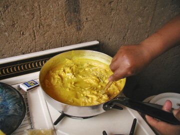 Maria making aji de gallina