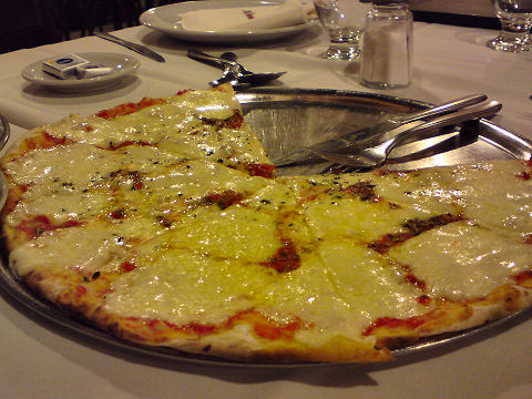 Albamonte - mozzarellla pizza