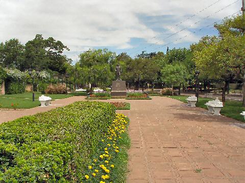 Belen - Plaza General de Rosas