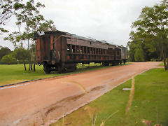 Bodegas Bouza - trains in the yard