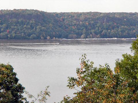 Fort Tryon Park - view of the Hudson