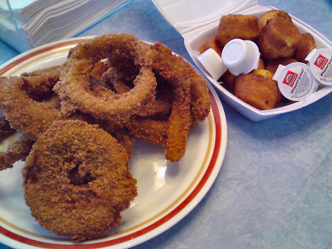 Goose Creek Diner - onion rings and corn muffins