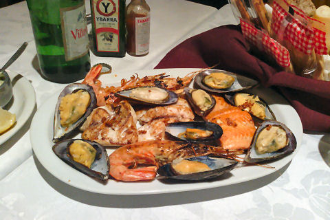 José Luis - parrillada de pescados y mariscos