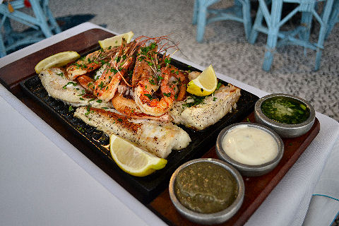 La Pescadorita - parrillada de pescados y mariscos