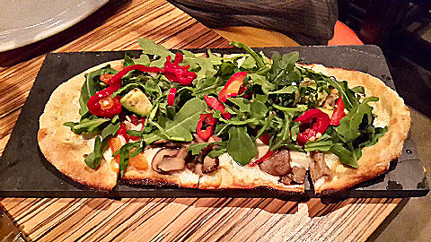 Masa 14 - mushroom flatbread