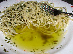 Piegari Piazza - linguini con pesto