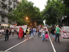 The march heads down Avenida de Mayo