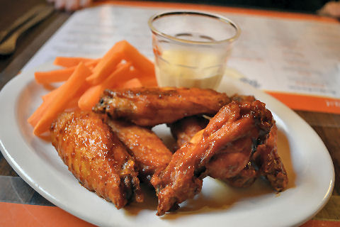 Randall’s - buffalo wings