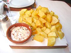 Sangria - Papas Bravas