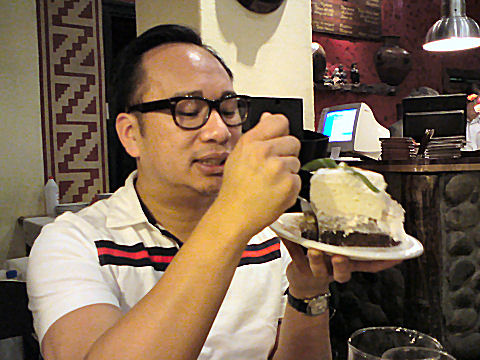 Huy tries a Torta Querencia