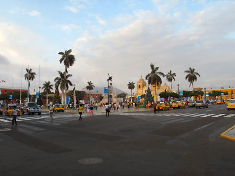 Trujillo - plaza de armas