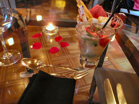Table setting and cocktail at Zully’s