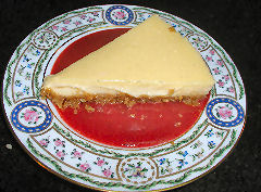 Cheesecake with roasted strawberry sauce
