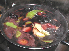 Mazamorra Morada, cooking away