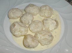 Potatoe Gnocchi with Horseradish Sage Cream