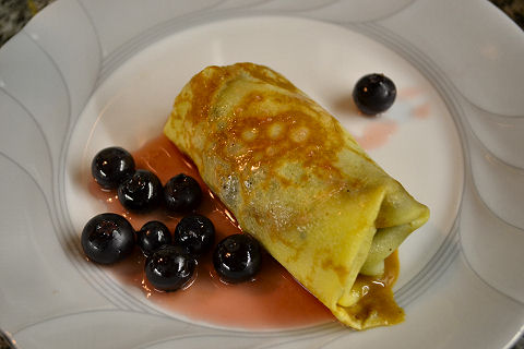 Crepe with Dulce de Leche, Pecans and Blueberries