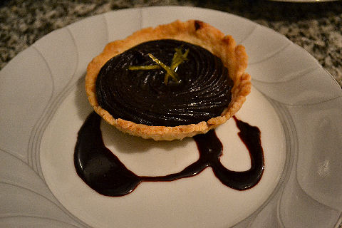 Vegan cocoa mousse tartlet