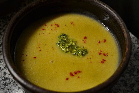 Chickpea Soup with Pesto