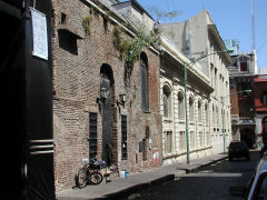 Calle 5 de Julio - the back of the "Cathedral of Tango", the Michelangelo restaurant