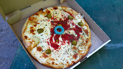 Salute Garibaldi pizza