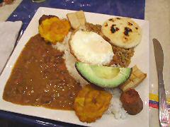 Antojito Colombiano - bandeja paisa