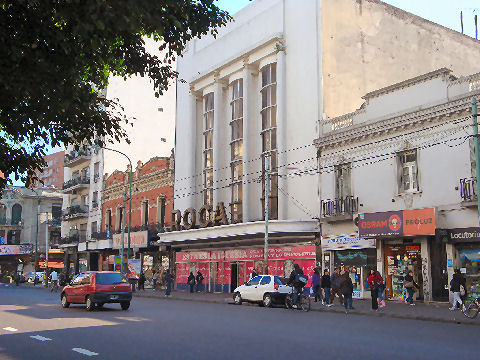 Former Cine Roca