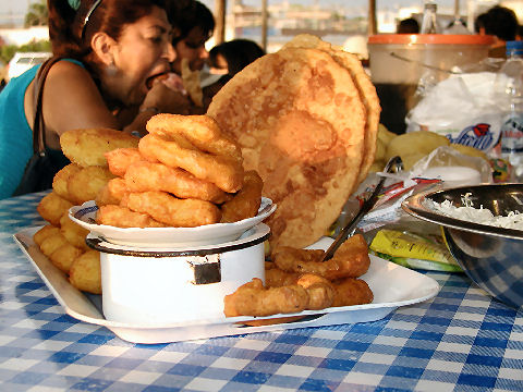 Papas Rellenas, Picarones, Cachangas