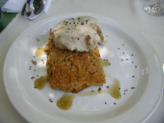 Bio - Peach Crumble with Sesame Ice Cream