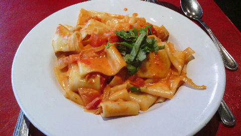 Broccolino - pappardelle all’amatricana