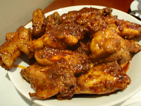 Amaranta - Buffalo Wings