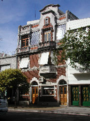 A very pretty house along Dorrego, near to the Mercado de Pulgas