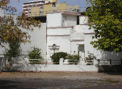 An interesting Art Deco-ish house along Victor Hugo in Liniers