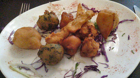 Delhi Masala - mixed vegetable pakora