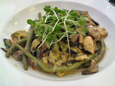Due - Chicken and Sweetbread Wok