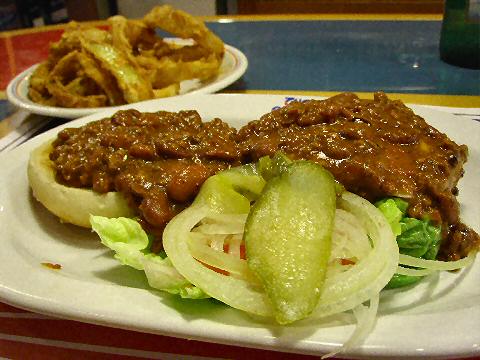 The Embers - chili burger and onion rings