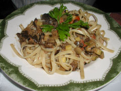 La Olla de Felix - pasta with mushrooms and vegetable ragout