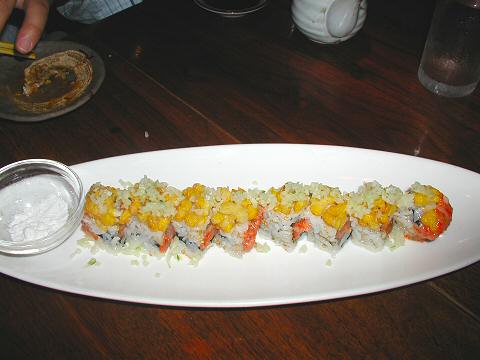 Kanoyama - spicy tuna roll with corn tempura