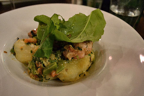 Las Pizarras - sweetbread salad