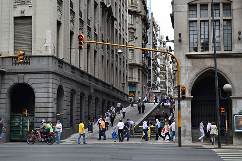 Start of Lavalle street