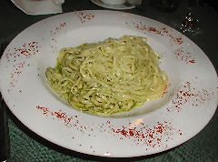 L’Ecole - spaghetti a la gitara with pesto