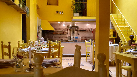 Lelé de Troya - yellow room