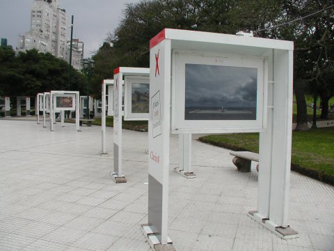 Malvinas Memorial photo exhibit