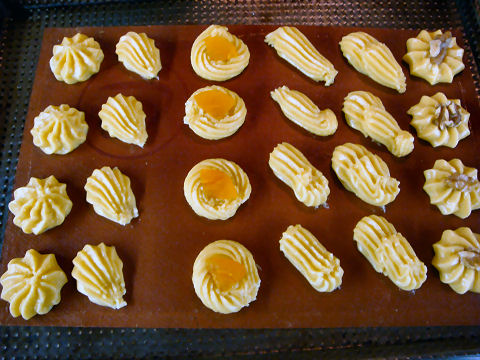 Piping the Cookies Aboard