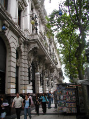 Casa de Cultura at Avenida de Mayo 675