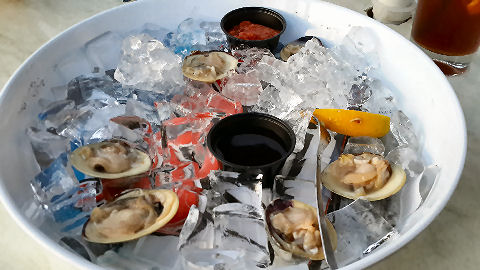 McLoone’s - clams on the half shell