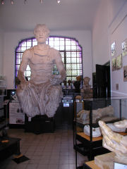 Casa Yrurtia - one of the larger statues