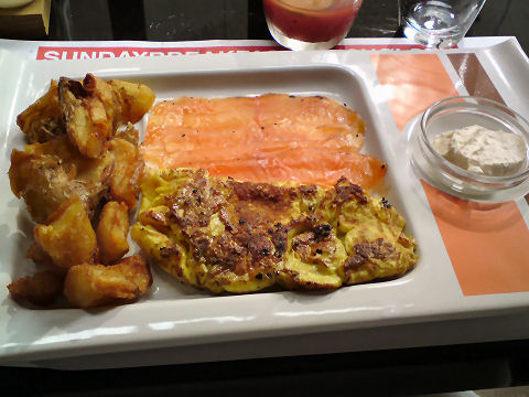 Olsen - omelette and salmon
