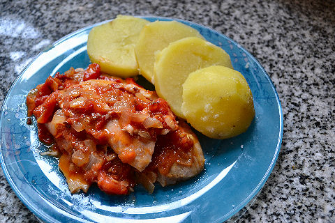 Palometa en Salsa de Tomate